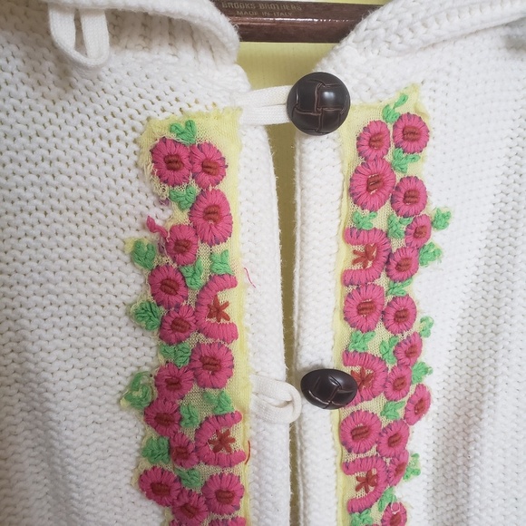 Free People Sweaters - ❤ (3/$20) Free People // cropped cardigan